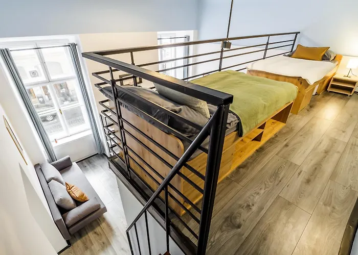 Large Historic By Charles Bridge & Parking Apartment