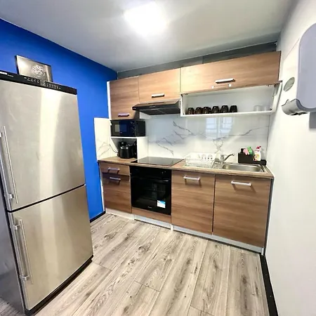 Stunning & Spacious 2bdr In Center Prague1 Apartment *