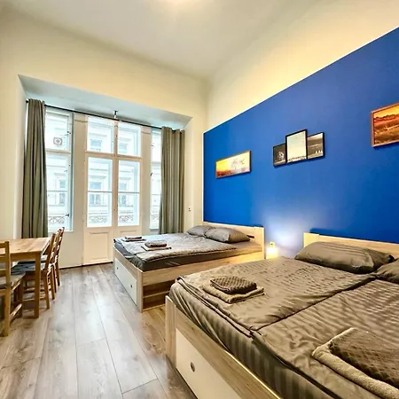 Stunning & Spacious 2bdr In Center Prague1 Apartment *