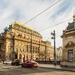 Large Historic By Charles Bridge & Parking 公寓 布拉格