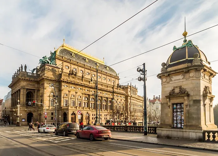Large Historic By Charles Bridge & Parking Apartmán Praha